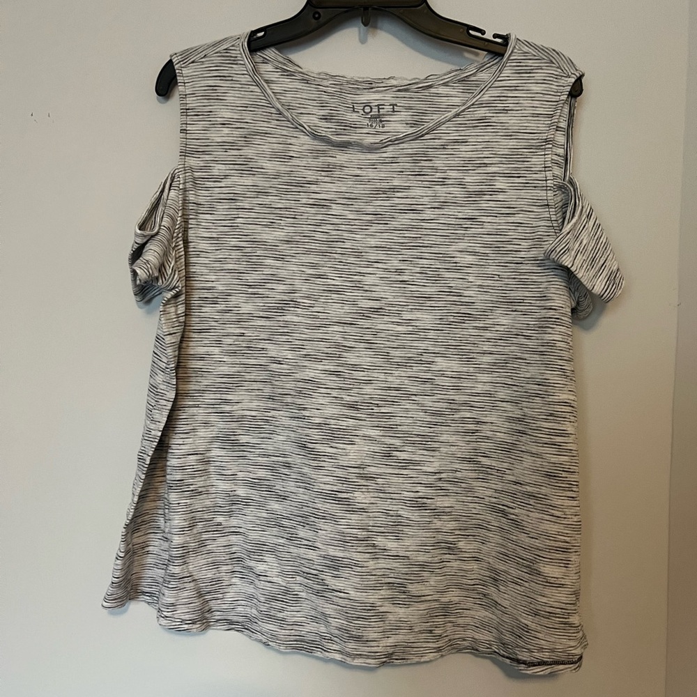LOFT cold shoulder tee